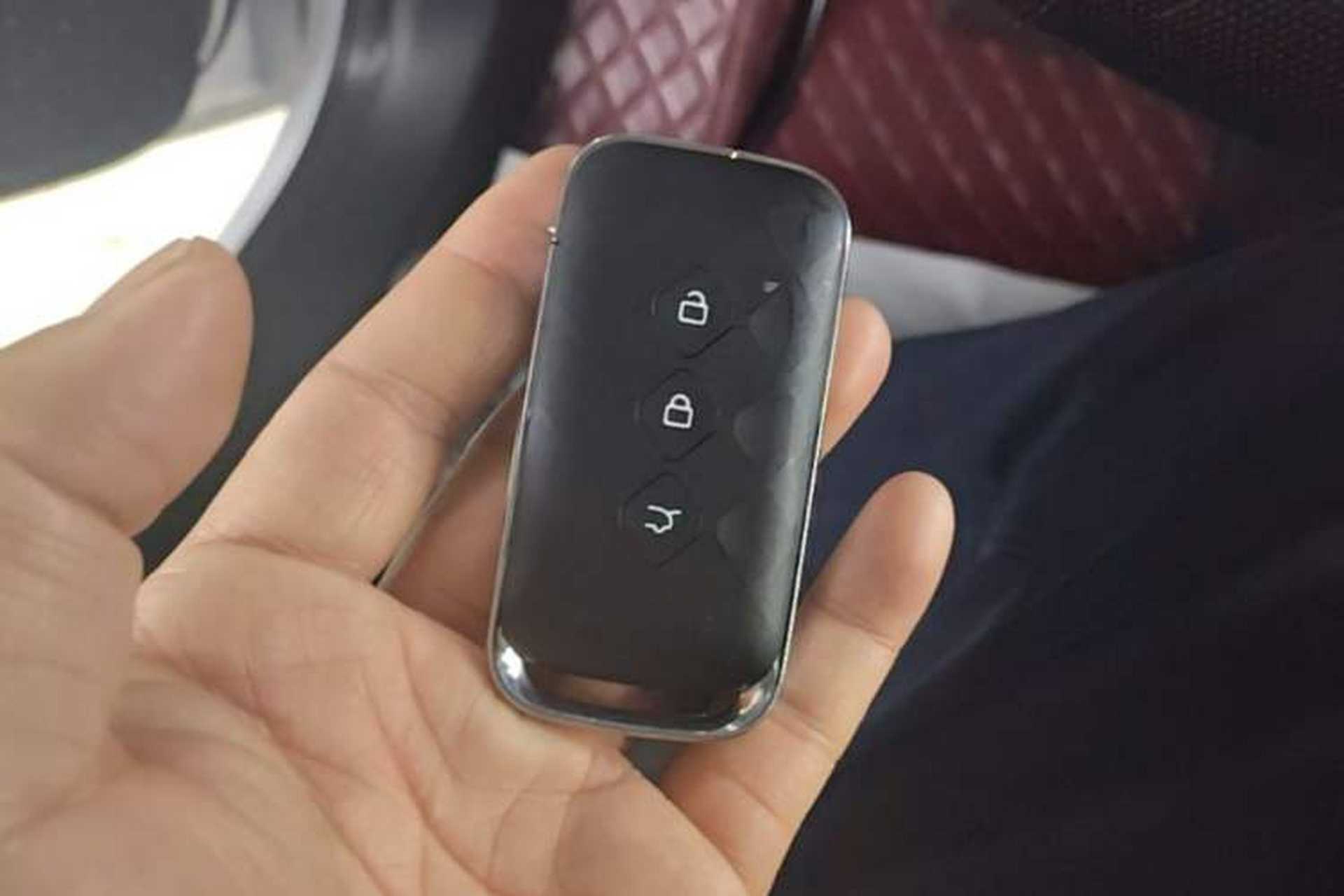 Used Wuling Xingguang 2024 Co-Creation Edition 70 Standard Model Vehicle Key