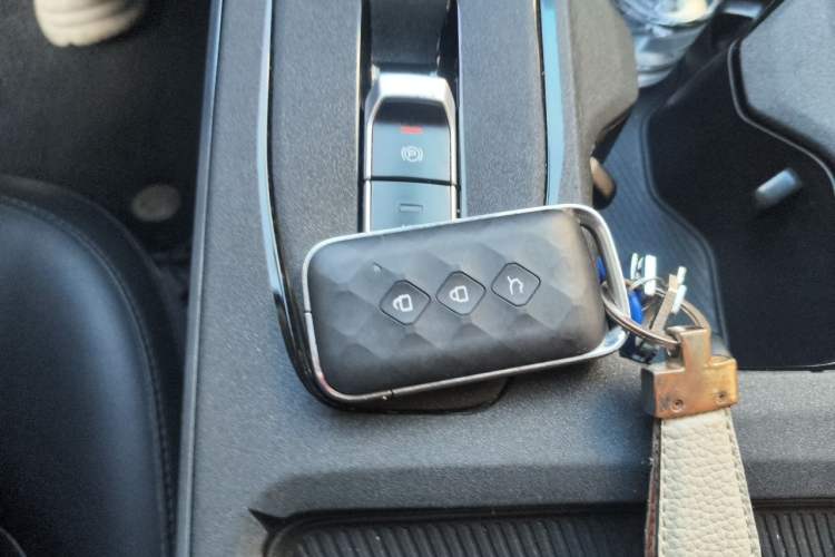 Used Wuling Xingguang 2024 Co-Creation Edition 510 Advanced Model Vehicle Key