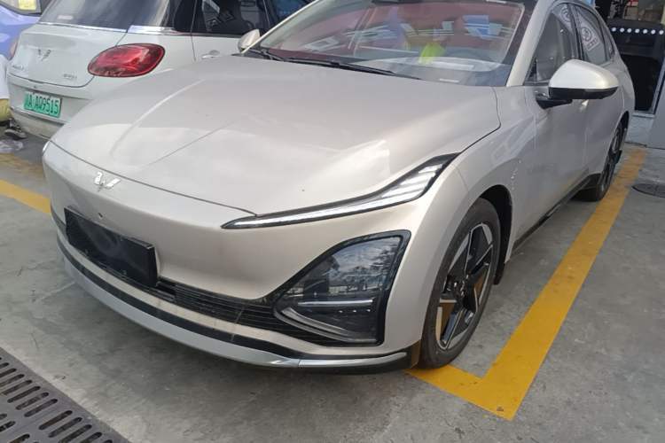 Used Wuling Xingguang 2024 Co-Creation Edition 510 Advanced Model Guazi used car, China used car export, Used car for sale, Used  cars, Cheapest cars for sale