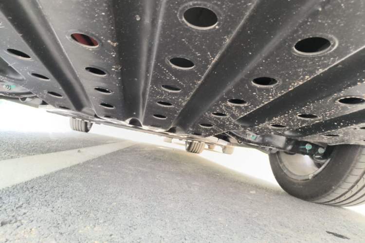 Used Wuling Xingguang 2024 Co-Creation Edition 510 Advanced Model Chassis Rear