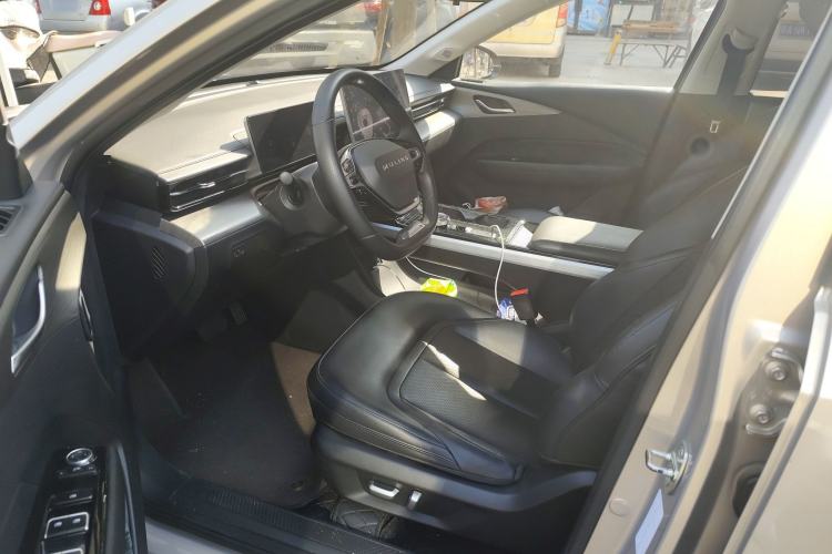 Used Wuling Xingguang 2024 Co-Creation Edition 510 Advanced Model Driver Seat