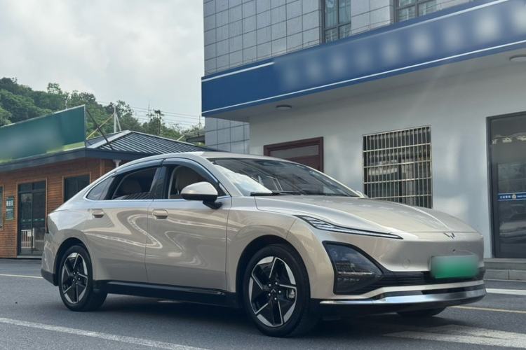 Used Wuling Xingguang 2024 Co-Creation Edition 510 Advanced Model Exterior 2