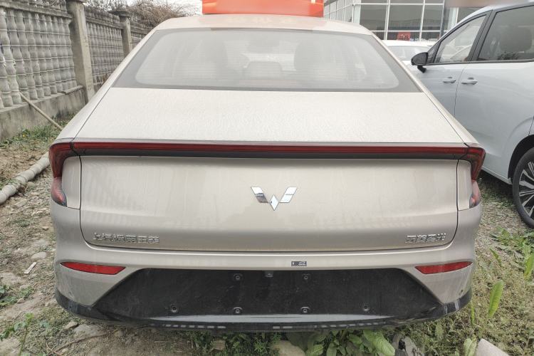 Used Wuling Xingguang 2024 Co-Creation Edition 510 Advanced Model Exterior 4