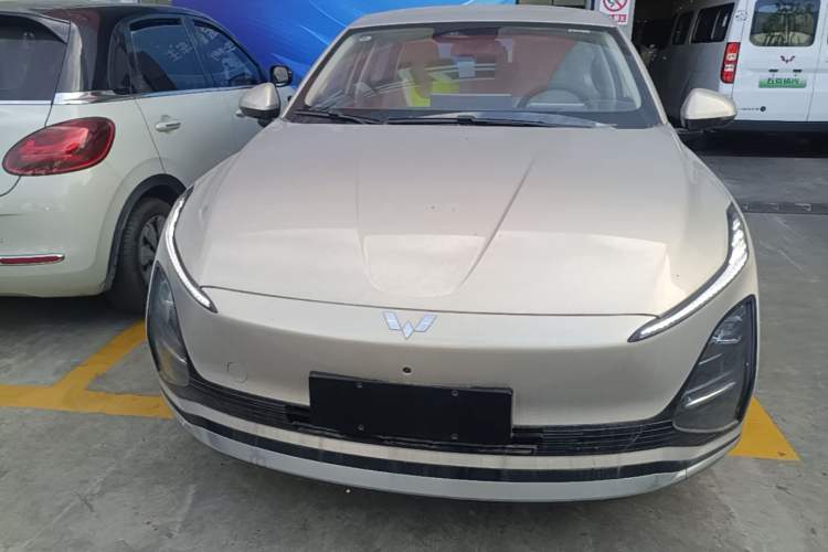 Used Wuling Xingguang 2024 Co-Creation Edition 510 Advanced Model Front