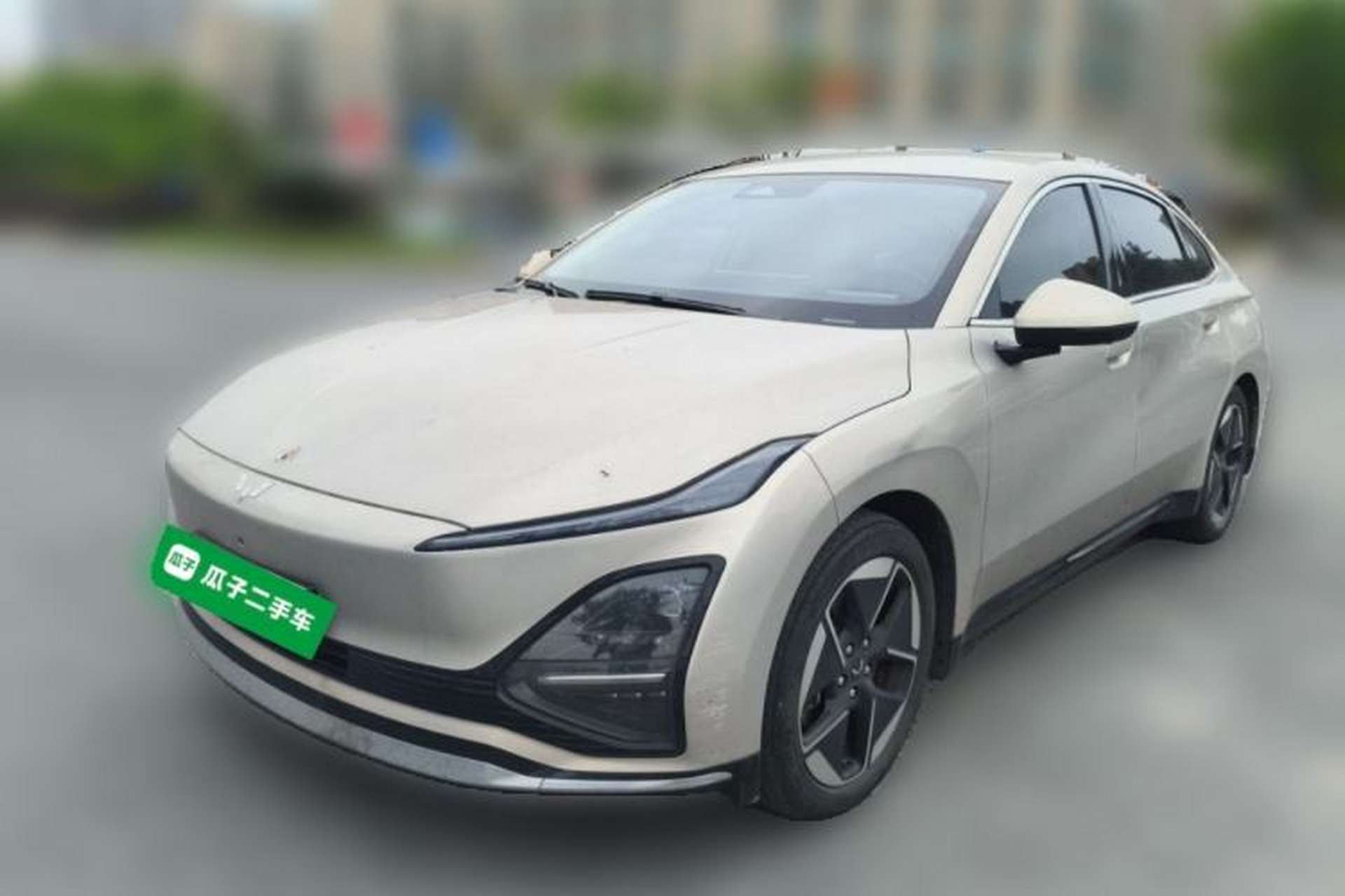 Used Wuling Xingguang 2024 Co-Creation Edition 510 Advanced Model Front Left 45 Deg