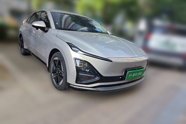Used Wuling Xingguang 2024 Co-Creation Edition 510 Advanced Model Front Right 45 Deg
