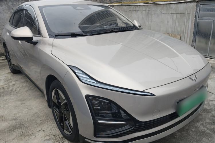 Used Wuling Xingguang 2024 Co-Creation Edition 510 Advanced Model Front Right 45 Deg