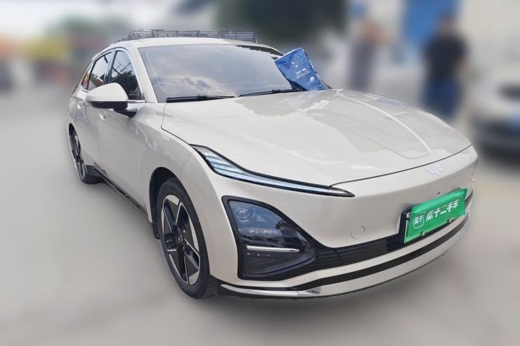 Used Wuling Xingguang 2024 Co-Creation Edition 510 Advanced Model Front Right 45 Deg