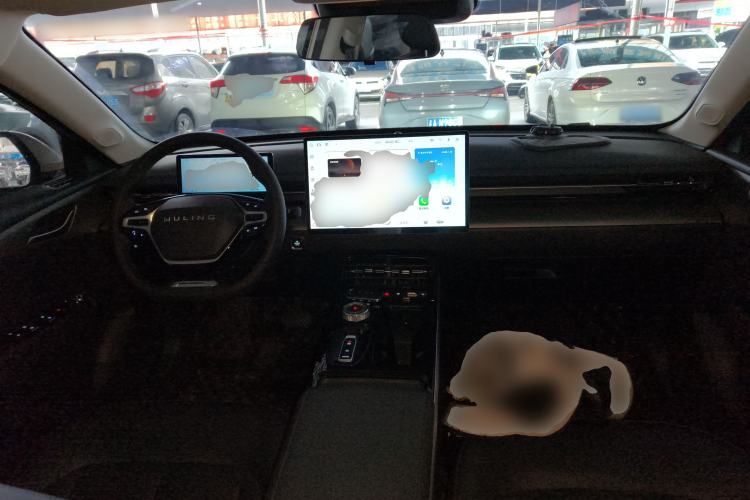 Used Wuling Xingguang 2024 Co-Creation Edition 510 Advanced Model Interior 2