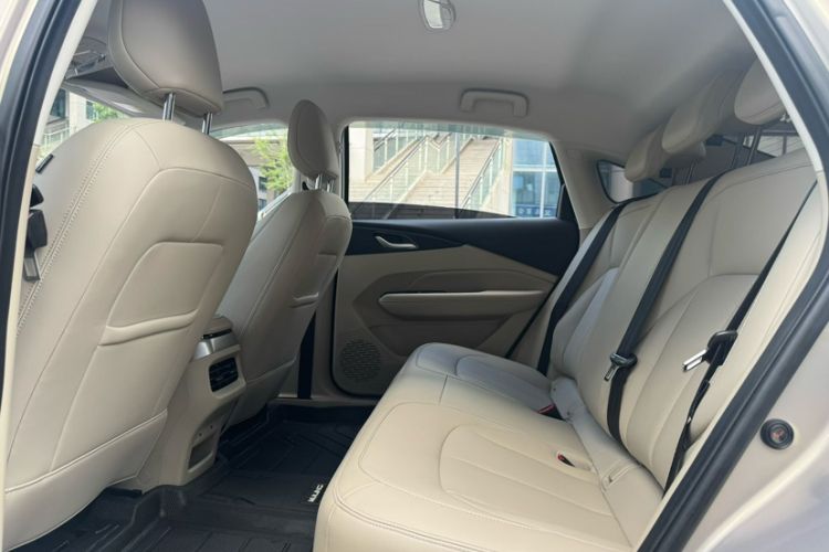 Used Wuling Xingguang 2024 Co-Creation Edition 510 Advanced Model Interior 3