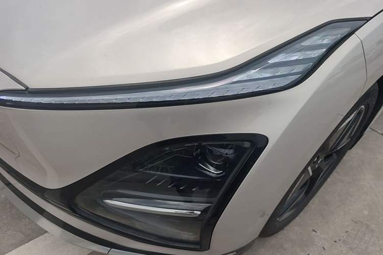 Used Wuling Xingguang 2024 Co-Creation Edition 510 Advanced Model Left Front Headlight