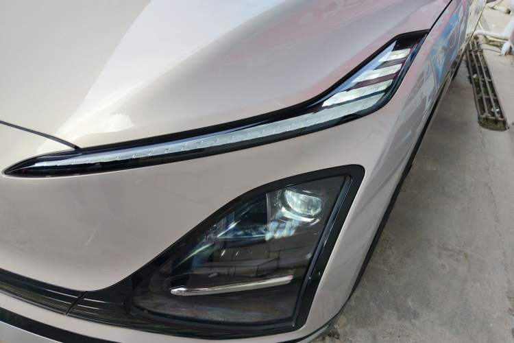Used Wuling Xingguang 2024 Co-Creation Edition 510 Advanced Model Left Front Headlight