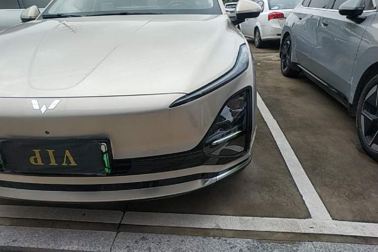 Used Wuling Xingguang 2024 Co-Creation Edition 510 Advanced Model Left Front Headlight
