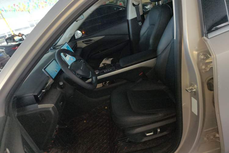 Used Wuling Xingguang 2024 Co-Creation Edition 510 Advanced Model Left Front Seat