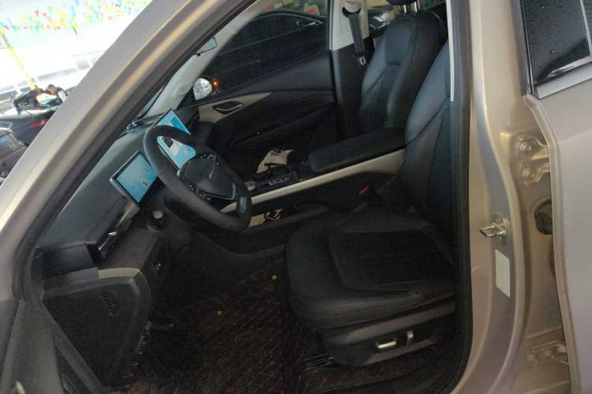 Used Wuling Xingguang 2024 Co-Creation Edition 510 Advanced Model Left Front Seat