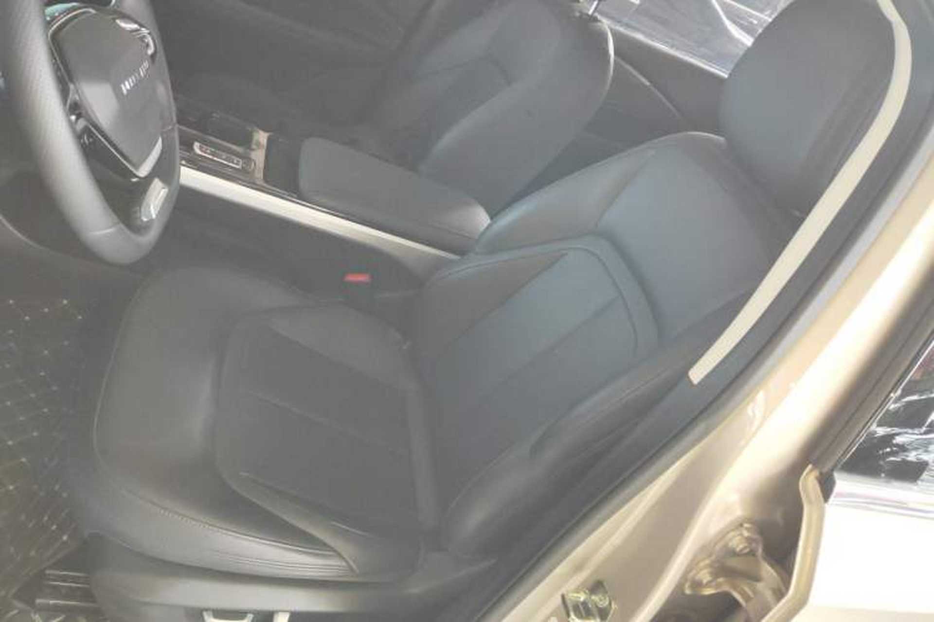 Used Wuling Xingguang 2024 Co-Creation Edition 510 Advanced Model Left Front Seat