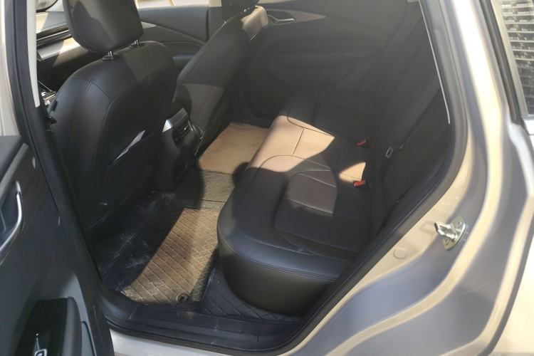 Used Wuling Xingguang 2024 Co-Creation Edition 510 Advanced Model Left Rear Seat