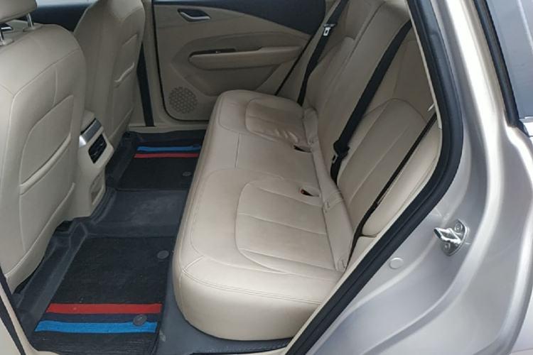 Used Wuling Xingguang 2024 Co-Creation Edition 510 Advanced Model Left Rear Seat