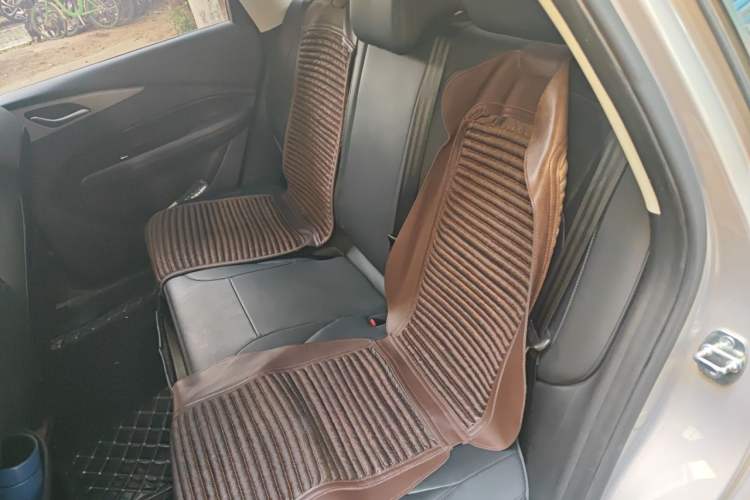 Used Wuling Xingguang 2024 Co-Creation Edition 510 Advanced Model Left Rear Seat