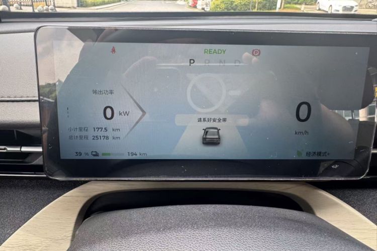 Used Wuling Xingguang 2024 Co-Creation Edition 510 Advanced Model Odometer Close Up