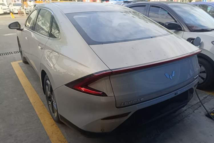 Used Wuling Xingguang 2024 Co-Creation Edition 510 Advanced Model Rear Left 45 Deg