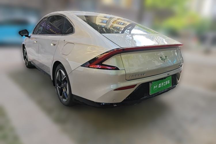 Used Wuling Xingguang 2024 Co-Creation Edition 510 Advanced Model Rear Left 45 Deg
