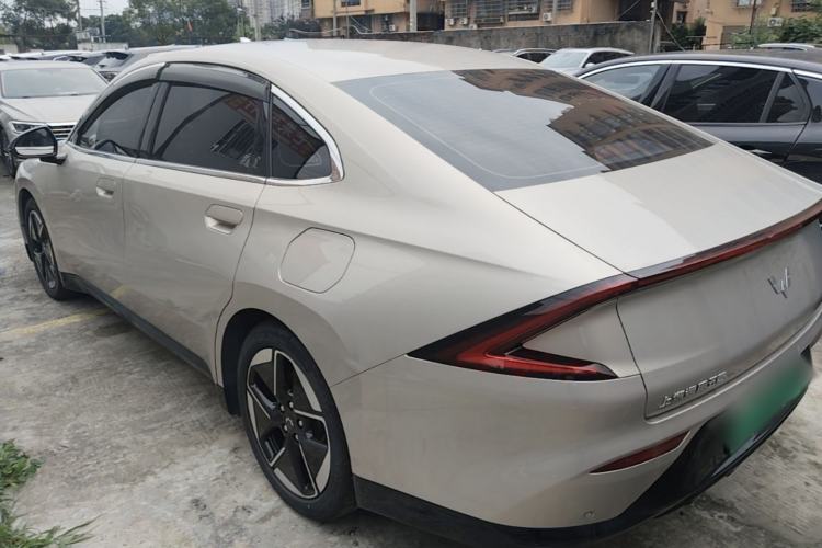 Used Wuling Xingguang 2024 Co-Creation Edition 510 Advanced Model Rear Left 45 Deg