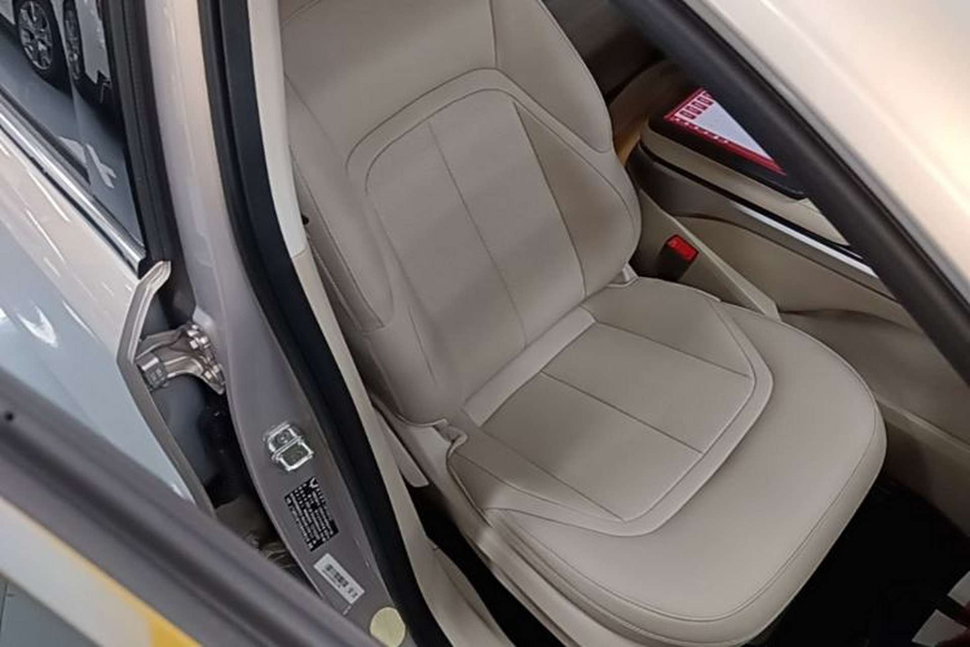 Used Wuling Xingguang 2024 Co-Creation Edition 510 Advanced Model Right Front Seat