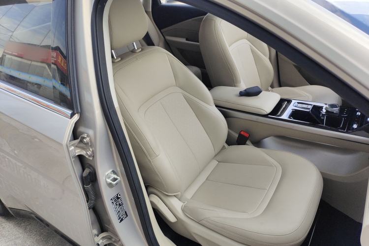 Used Wuling Xingguang 2024 Co-Creation Edition 510 Advanced Model Right Front Seat