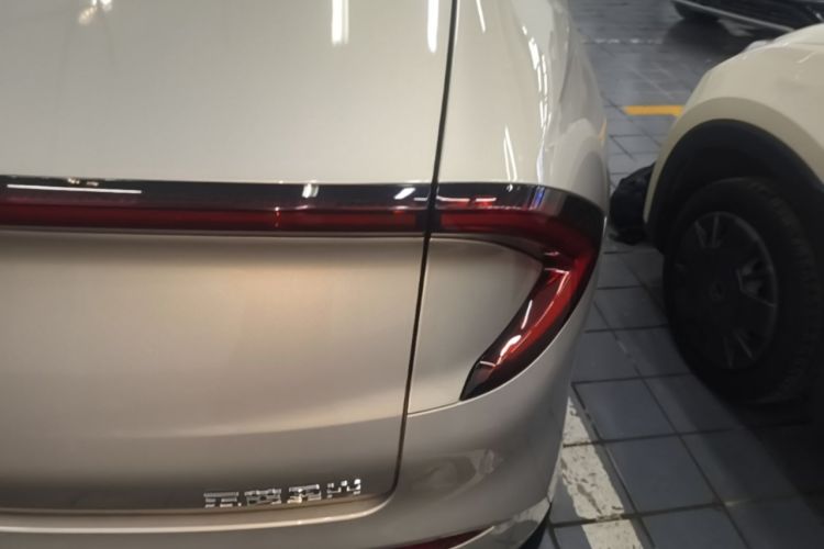 Used Wuling Xingguang 2024 Co-Creation Edition 510 Advanced Model Right Rear Taillight