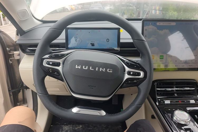 Used Wuling Xingguang 2024 Co-Creation Edition 510 Advanced Model Steering Wheel