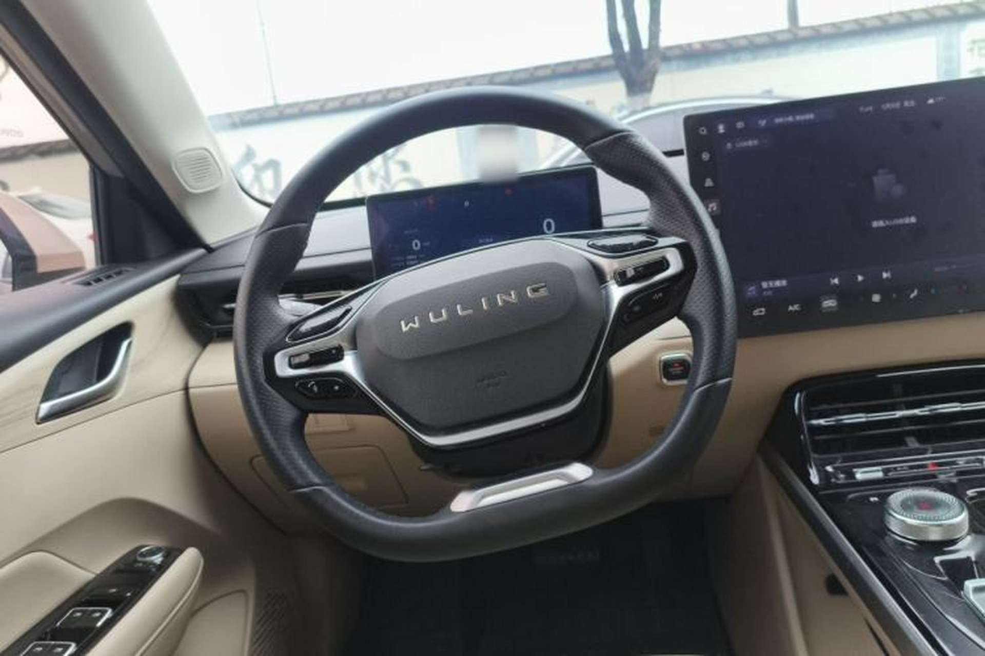 Used Wuling Xingguang 2024 Co-Creation Edition 510 Advanced Model Steering Wheel