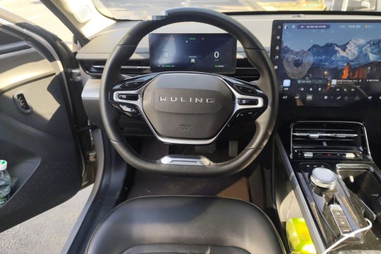 Used Wuling Xingguang 2024 Co-Creation Edition 510 Advanced Model Steering Wheel