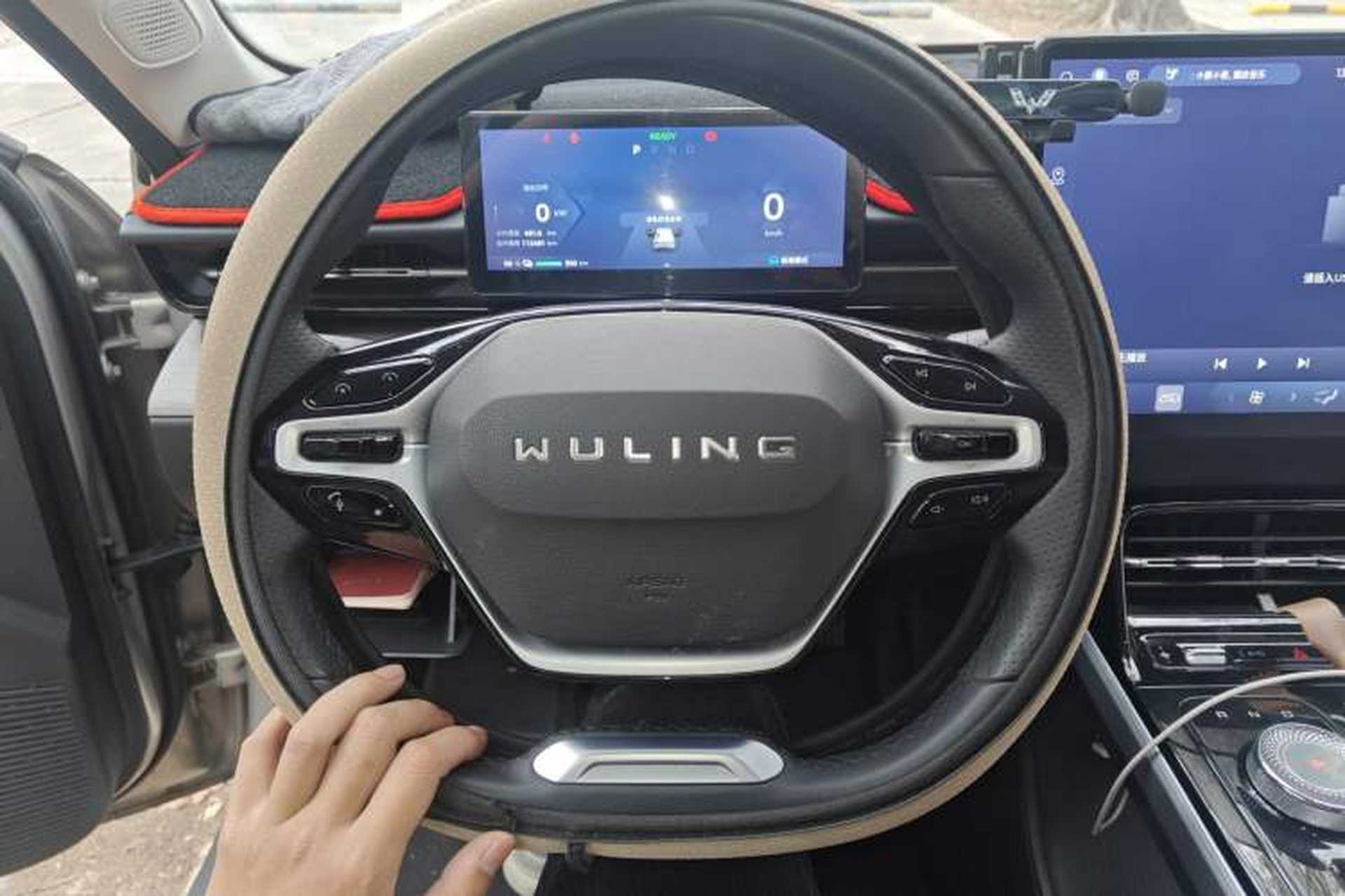 Used Wuling Xingguang 2024 Co-Creation Edition 510 Advanced Model Steering Wheel