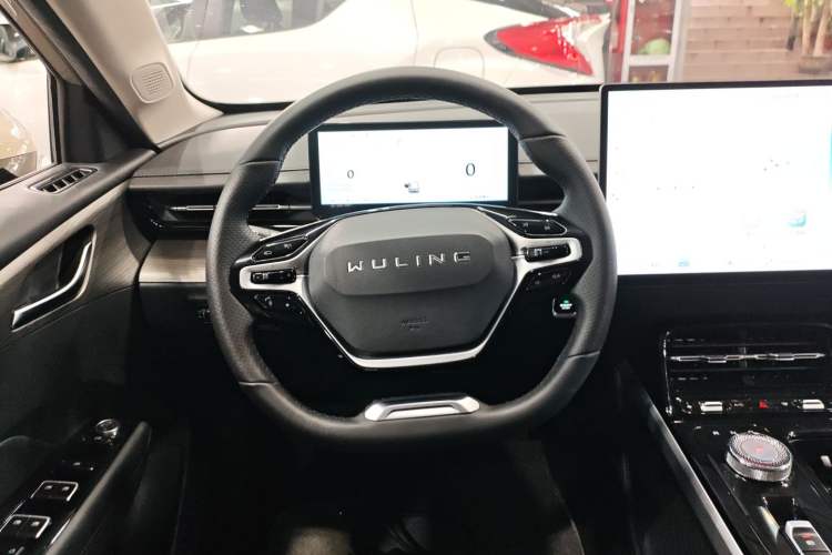 Used Wuling Xingguang 2024 Co-Creation Edition 510 Advanced Model Steering Wheel