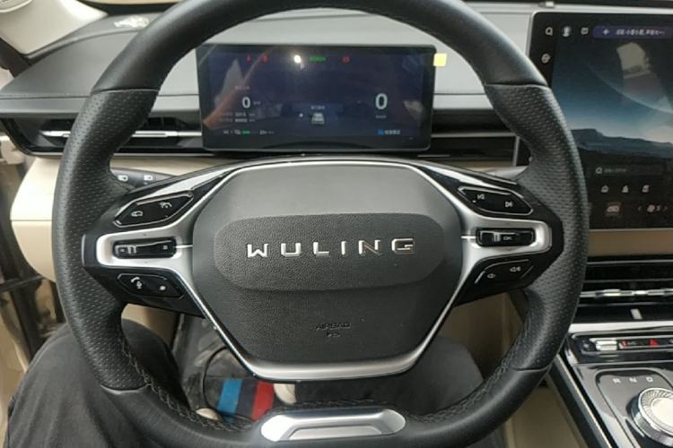Used Wuling Xingguang 2024 Co-Creation Edition 510 Advanced Model Steering Wheel