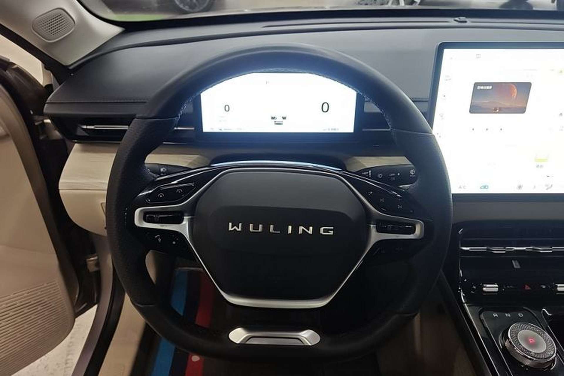 Used Wuling Xingguang 2024 Co-Creation Edition 510 Advanced Model Steering Wheel