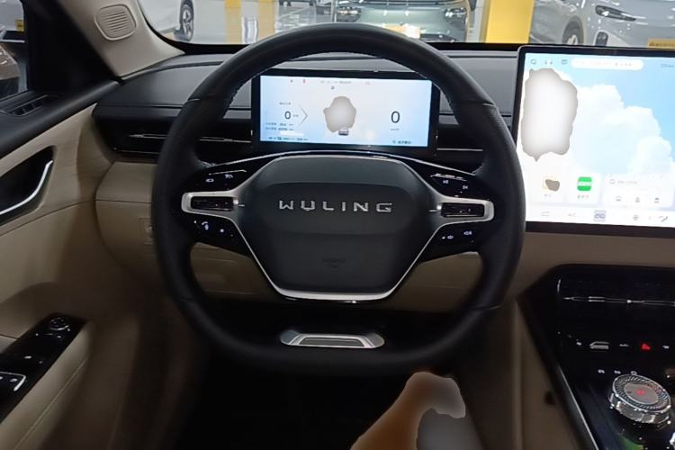 Used Wuling Xingguang 2024 Co-Creation Edition 510 Advanced Model Steering Wheel