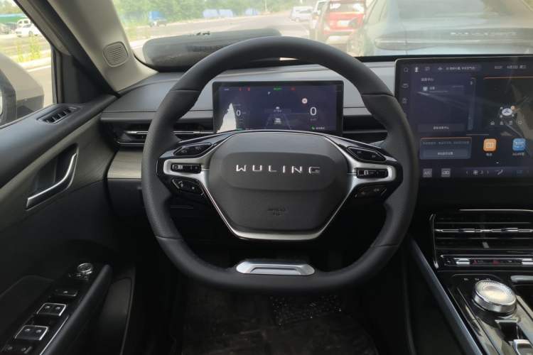 Used Wuling Xingguang 2024 Co-Creation Edition 510 Advanced Model Steering Wheel