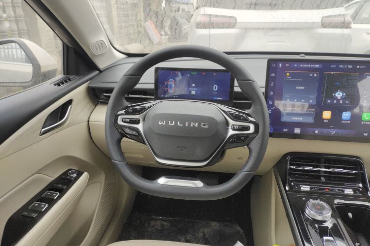 Used Wuling Xingguang 2024 Co-Creation Edition 510 Advanced Model Steering Wheel