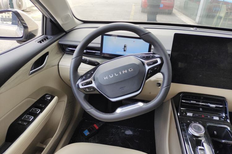 Used Wuling Xingguang 2024 Co-Creation Edition 510 Advanced Model Steering Wheel
