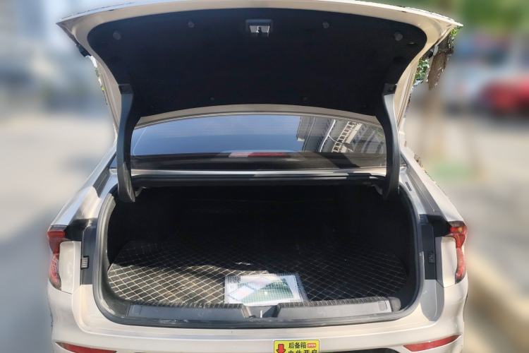 Used Wuling Xingguang 2024 Co-Creation Edition 510 Advanced Model Trunk