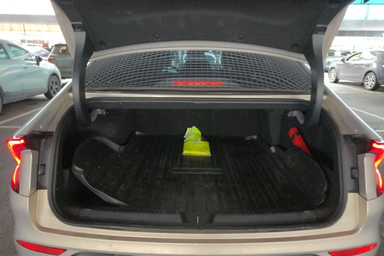 Used Wuling Xingguang 2024 Co-Creation Edition 510 Advanced Model Trunk