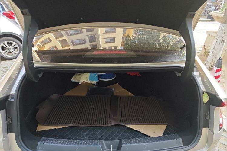 Used Wuling Xingguang 2024 Co-Creation Edition 510 Advanced Model Trunk