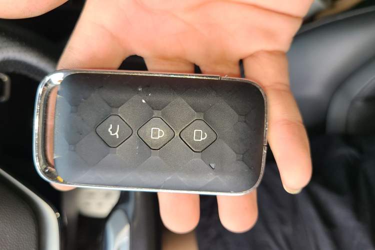 Used Wuling Xingguang 2024 Co-Creation Edition 510 Advanced Model Vehicle Key