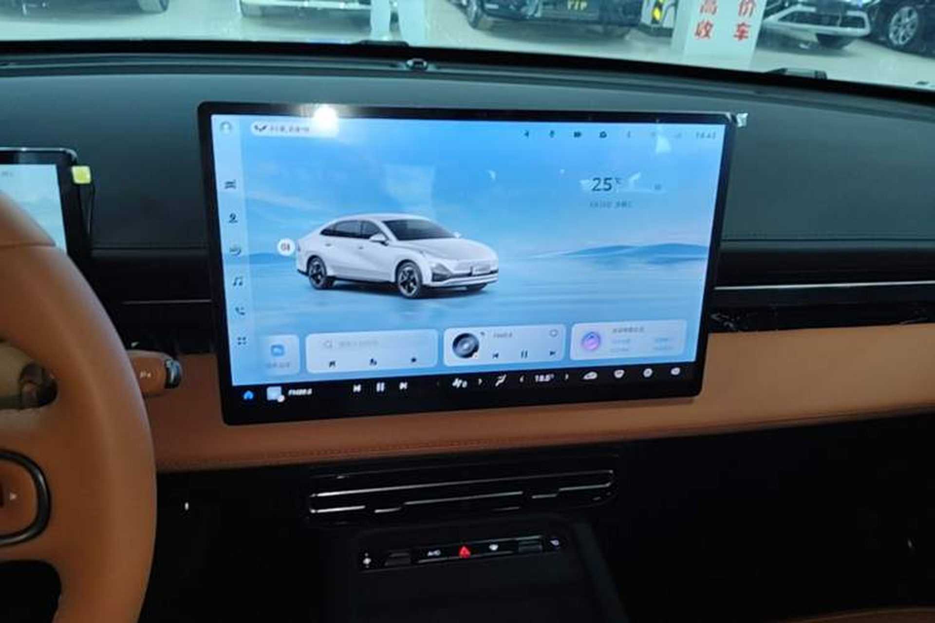 Used Wuling Xingguang 2025 610 km Smart Flagship Version Audio And AC Panel