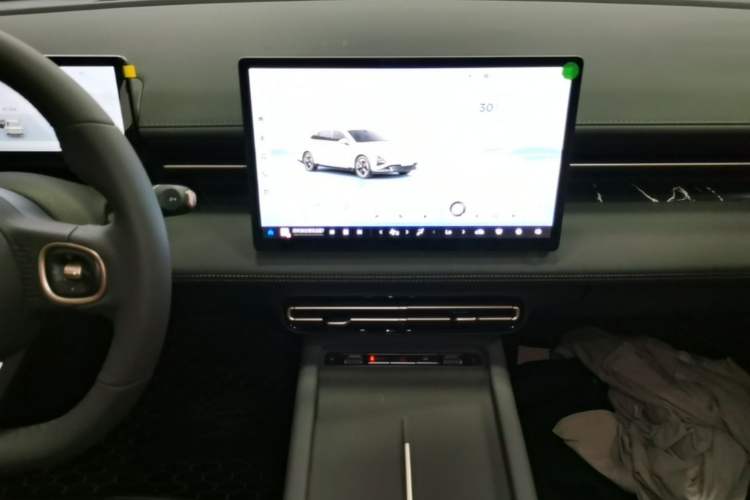 Used Wuling Xingguang 2025 70km Smart Standard Version Audio And AC Panel