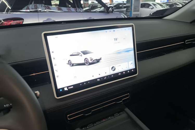 Used Wuling Xingguang 2025 70km Smart Standard Version Audio And AC Panel