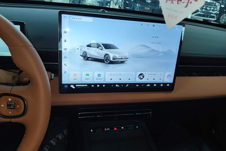 Used Wuling Xingguang 2025 610 km Smart Flagship Version Audio And AC Panel