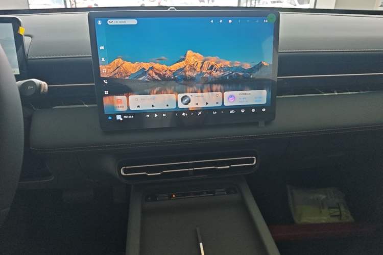 Used Wuling Xingguang 2025 70km Smart Standard Version Audio And AC Panel
